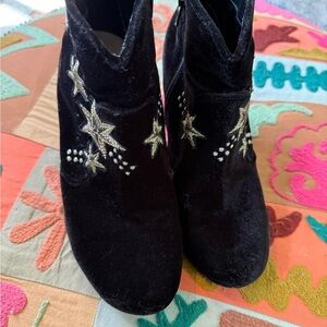 Black Star Embroidered Ankle Boots